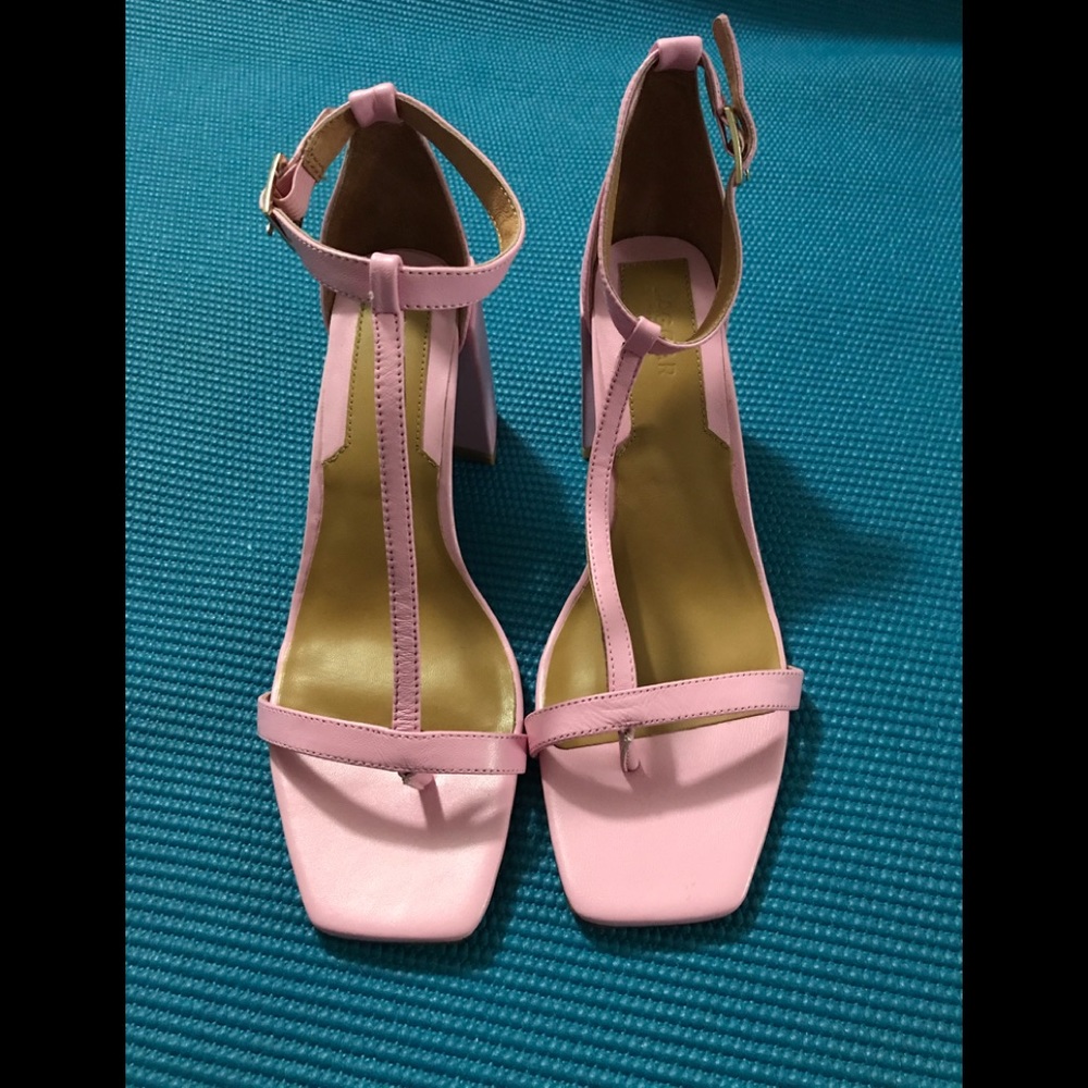 JAGGAR  THE LABEL PINK BLOCK HEEL SHOES